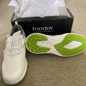 NWT Men’s Flex Spikeless Golf Shoes